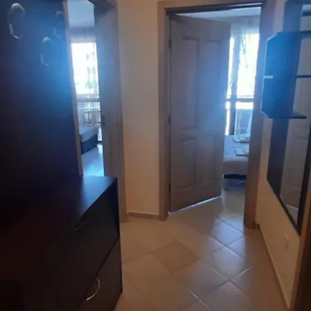 Kalia Sunny 1 Bedroom Apartment *